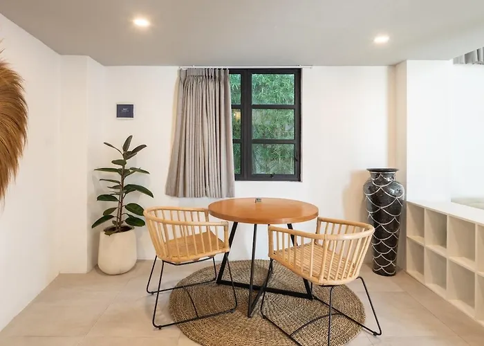アパート Cozy Loft In The Heart Of Berawa *